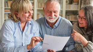 7 Factors To Consider When Choosing An Attorney