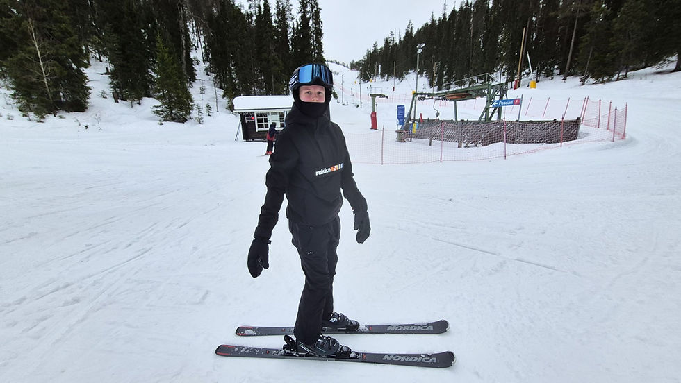 15.3.2026 Moona Pessarin rinteiden ala-asemalla.