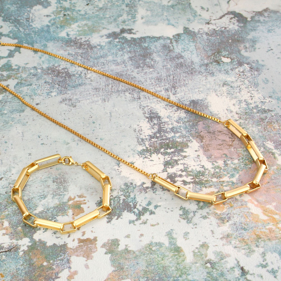 Thumbnail: Fox Half Necklace Gold