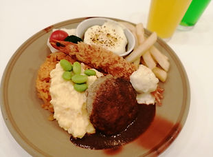 おさふねサービスエリア_もんげーお子様ランチ 1,350円(税込)