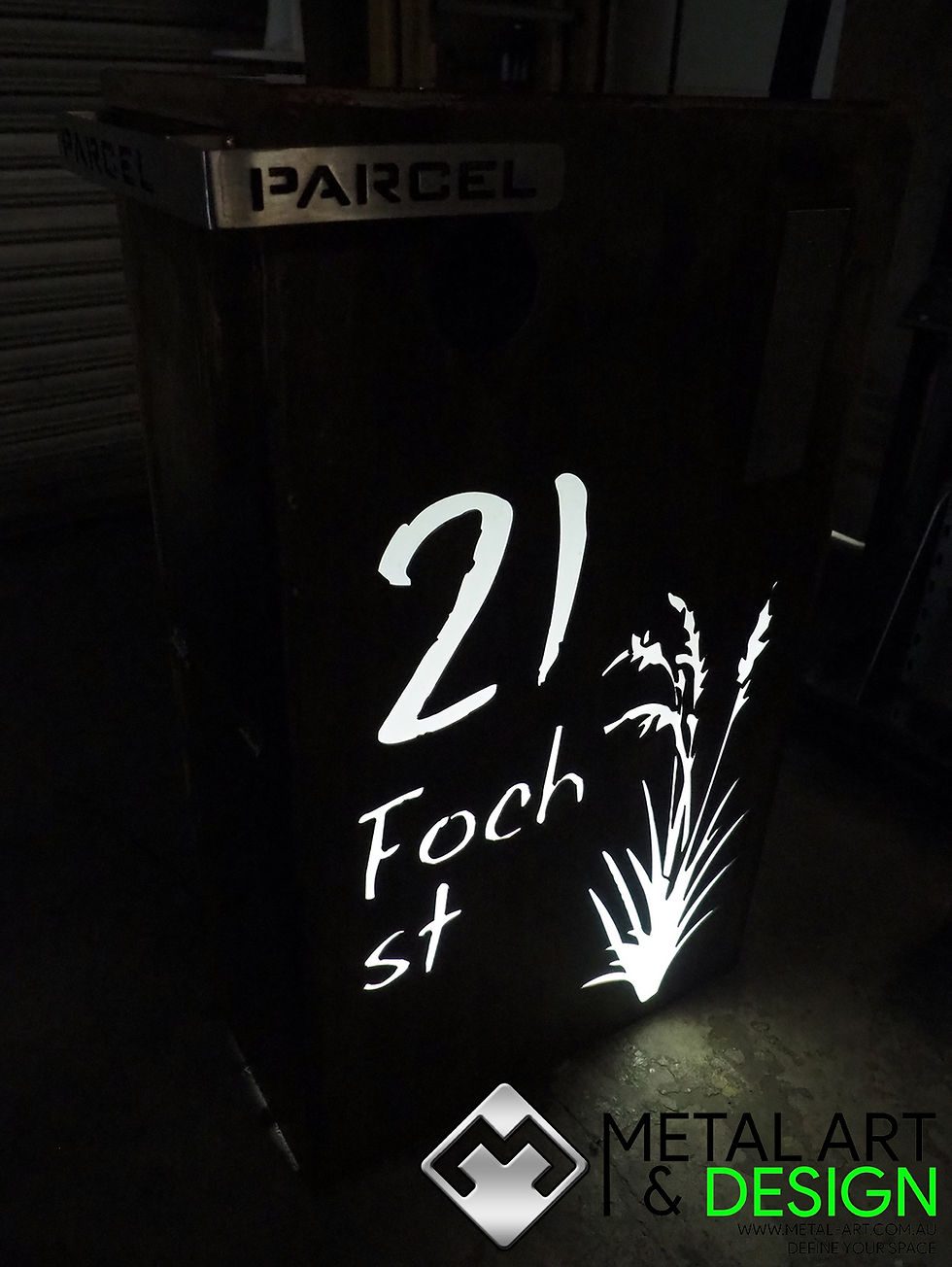 Thumbnail: Parcel Modern Letterbox