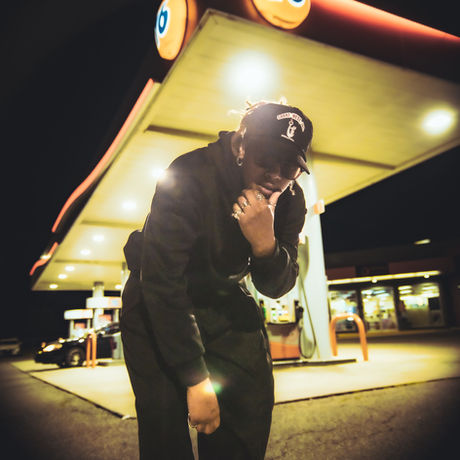 Yel Menró Brings Ladies Night Home to Spokane