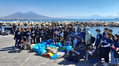 "PLASTIC FREE ODV ONLUS" BONIFICA I FONDALI DEL GOLFO DIMENTICATI DA CHI DOVREBBE FARLO !