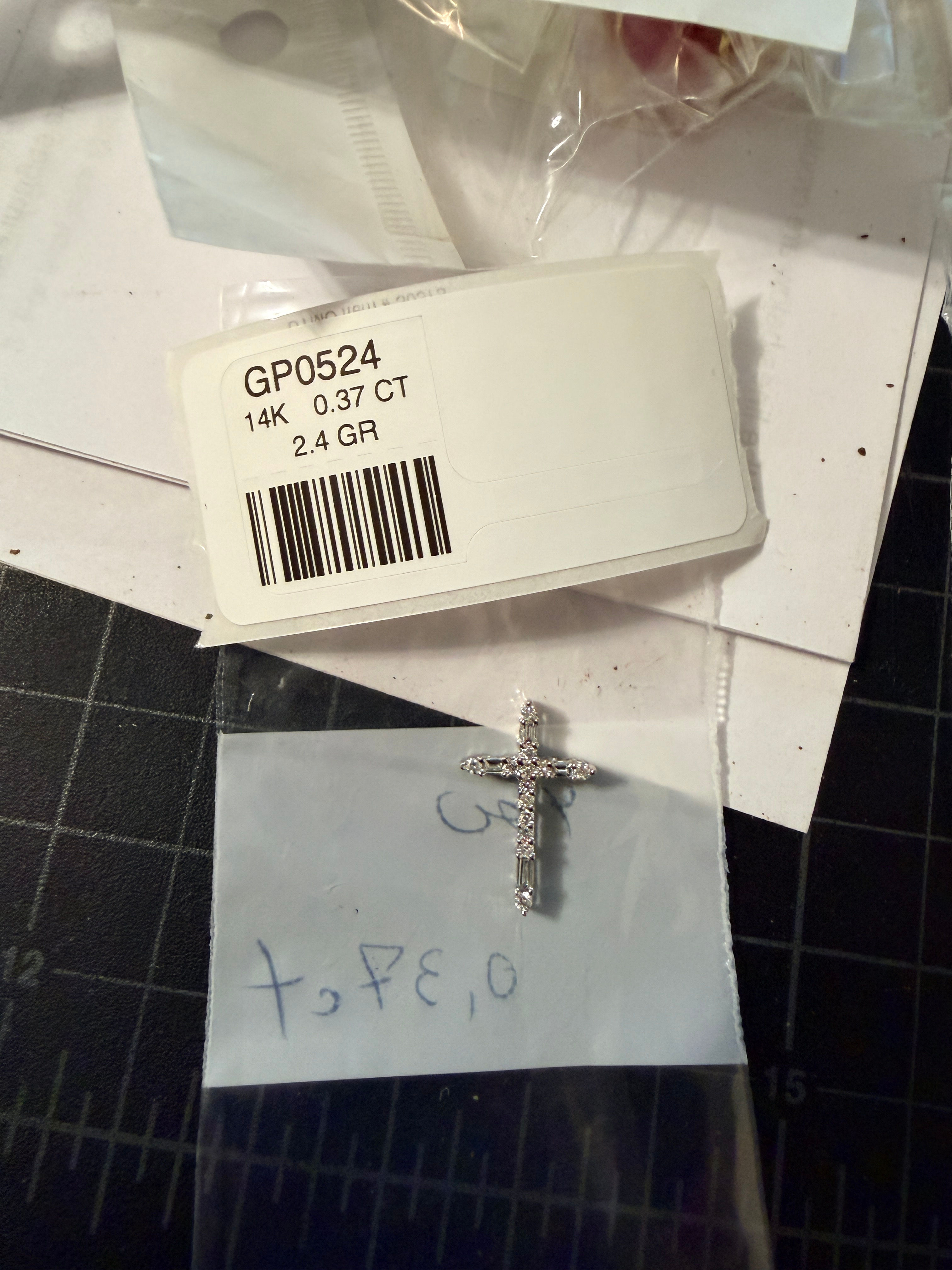 14K Solid White Gold Cross Diamond Pendant, GP0524