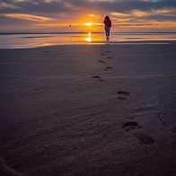 samuelstone-woman-6652635_1920.jpg