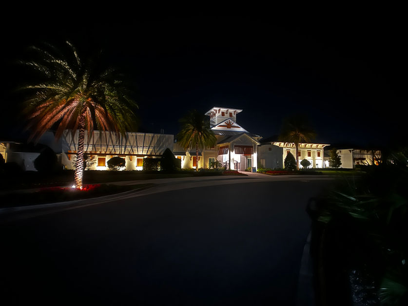 Jacksonville, FL landscape lighting, architectural lighting, accent lighting, and security lighting