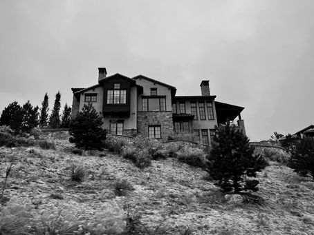 Mountain Views and Modern Elegance: The Luxury of Living in Littleton’s Finest Communities