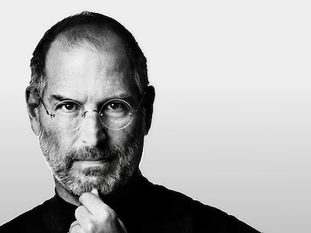 Zirve Yolculuğunda Güçlü Niyetin Sırları: Steve Jobs’tan İlhamla Emlak Danışmanları İçin Rehber