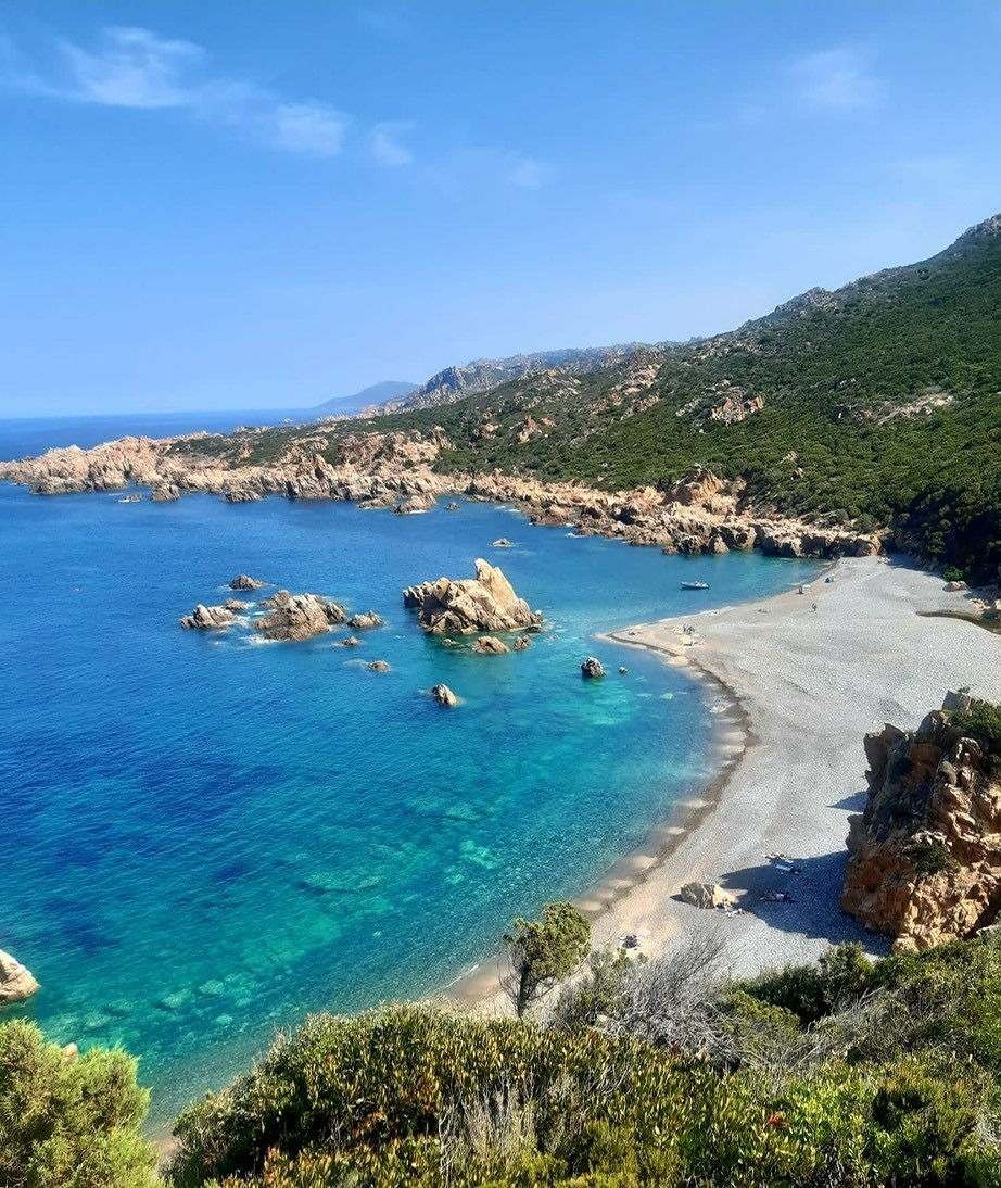 Plage Tinnari (27 km)