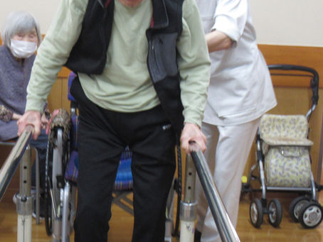 ♢機能訓練の様子♢（楓・橘ユニット）