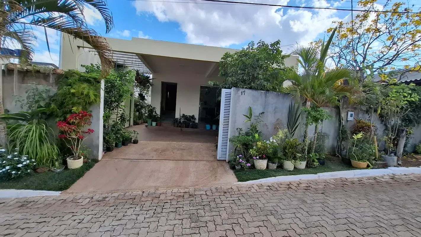 Casa à Venda no Condomínio Quinta dos Ipês – Jardim Botânico