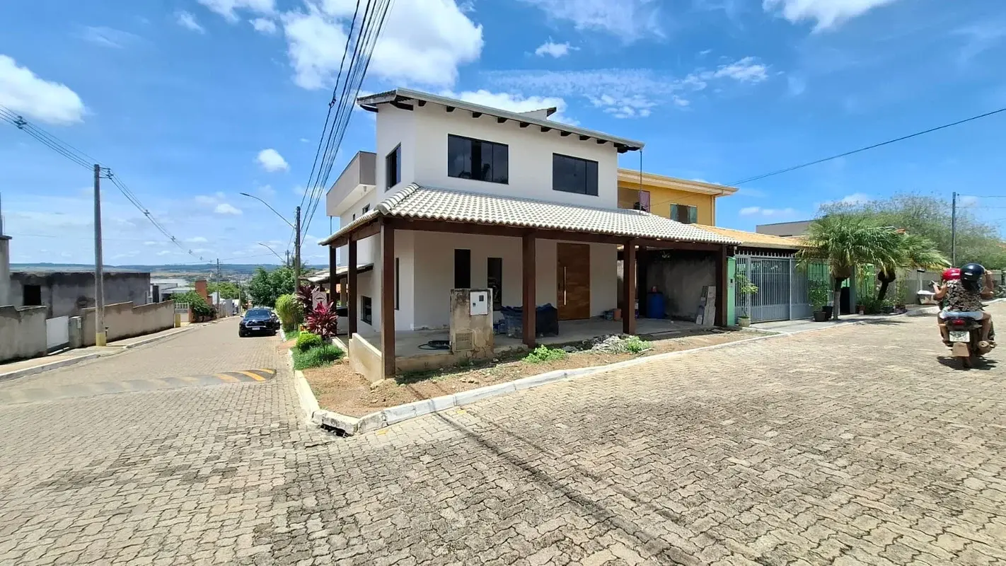 Casa à Venda – Condomínio Quinta dos Ipês, Jardim Botânico/DF