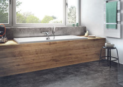 Badezimmer mit großformatigen Platten mit widerstandsfähiger HPL -Oberfläche! Wasserdicht.