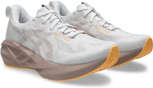 ASICS Women's NOVABLAST 5 Running Shoes