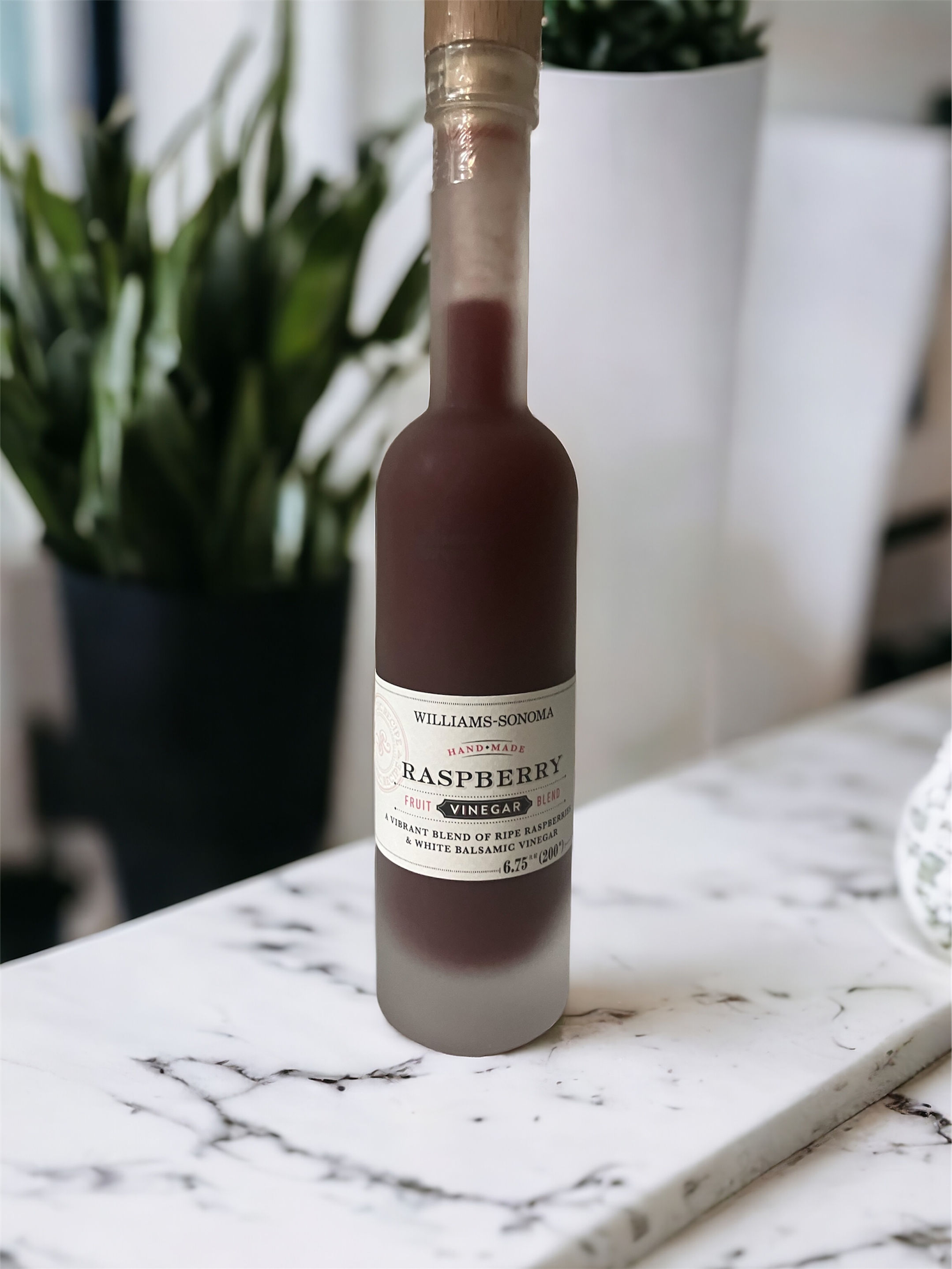 Williams-Sonoma ‘Raspberry Fruit Blend Vinegar’