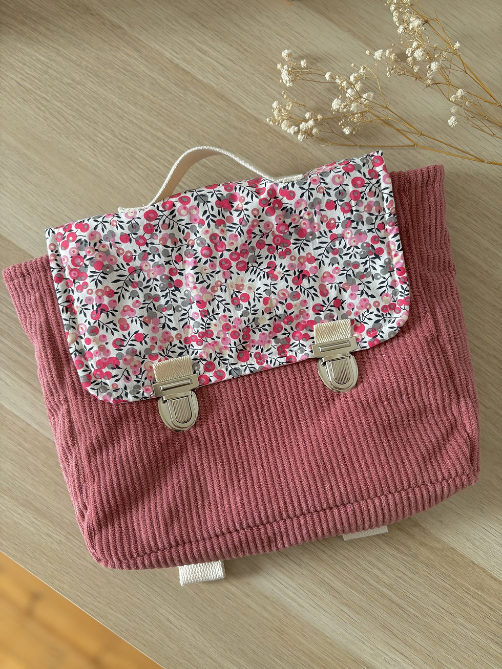 Cartable velours vieux rose et baies roses