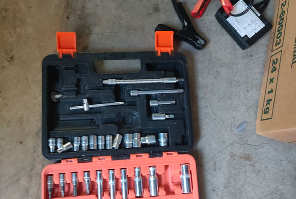 7 Signs Your Car Battery Is Failing