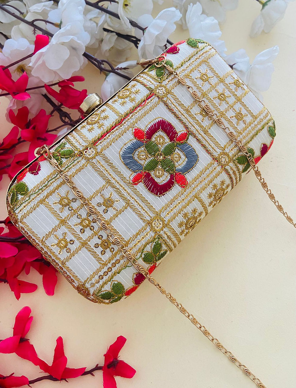 Thumbnail: Women Designer Premium Embroidered Wedding Bridal Party Evening Clutch