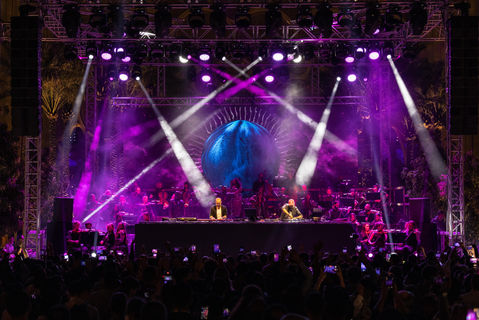 Coloratura with Michel Fadel and Rodge perform on Al Wasl Avenue_Large Image_m52423.jpg