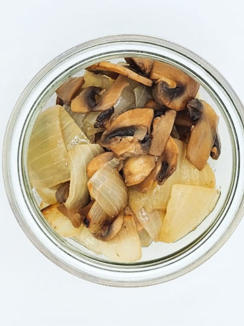 CONIGLIO IN UMIDO CON FUNGHI CHAMPIGNON, CIPOLLA E PREZZEMOLO