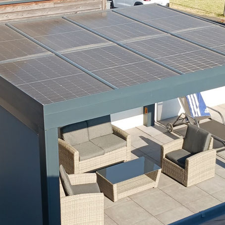 Pergola solaire avec panneaux photovoltaïques à Strasbourg