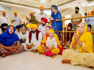 ਪਟਨਾ ਸਾਹਿਬ ਵਿਖੇ ਮੁੱਖ ਮੰਤਰੀ ਭਗਵੰਤ ਮਾਨ ਨੇ ਪਰਿਵਾਰ ਸਮੇਤ ਟੇਕਿਆ ਮੱਥਾ