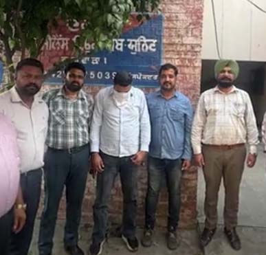 ਜਲੰਧਰ 'ਚ ANTF ਦਾ ਸਬ-ਇੰਸਪੈਕਟਰ 1 ਲੱਖ ਰੁਪਏ ਰਿਸ਼ਵਤ ਲੈਂਦਾ ਰੰਗੇ ਹੱਥੀਂ ਕਾਬੂ