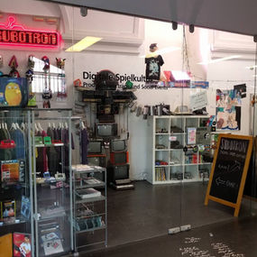 SUBOTRON, Vienna: where games are played, sold and, above all, discussed.