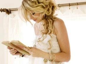 7 Books Taylor Swift Thinks You Should Read 📖