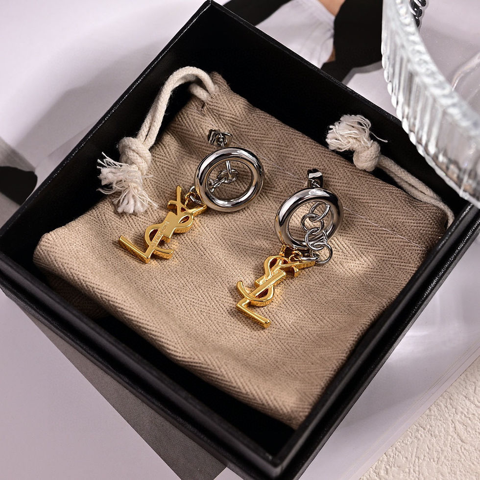 Miniatura: Earrings