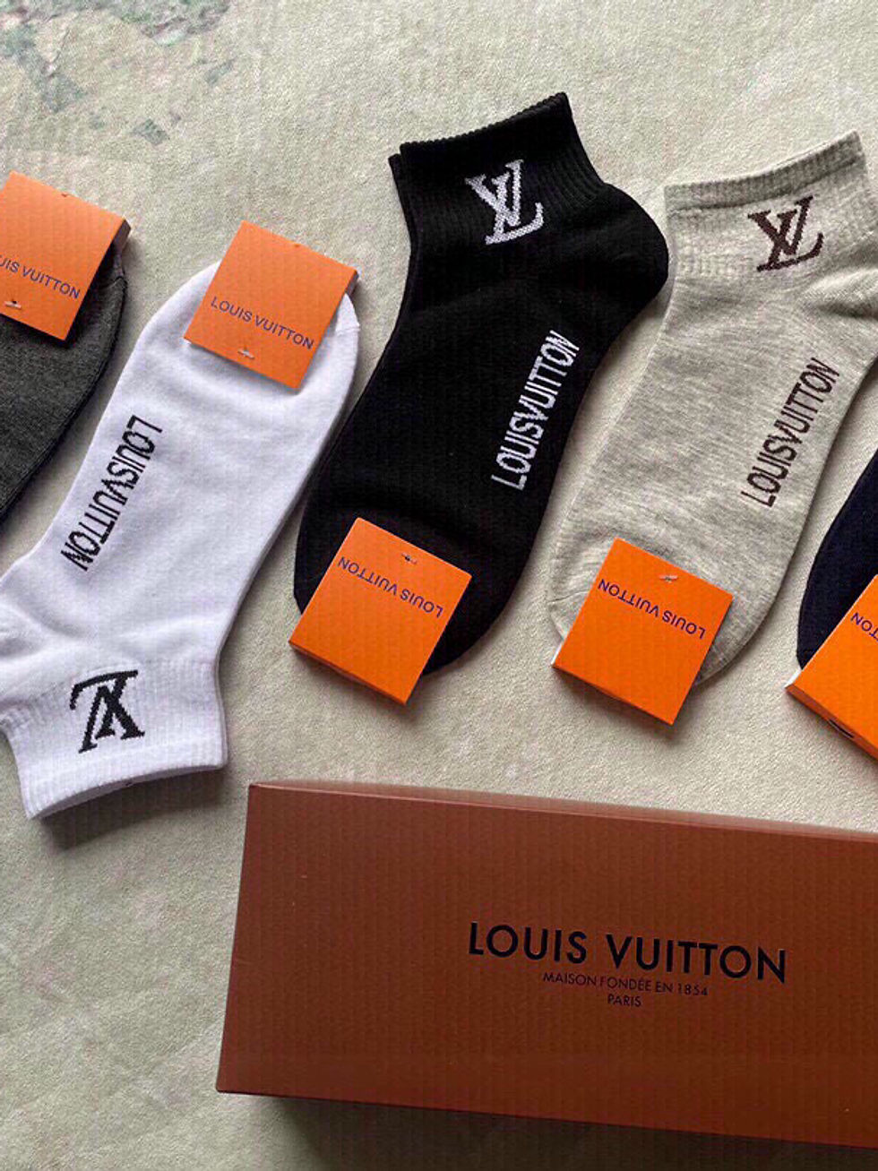 Thumbnail: Socks