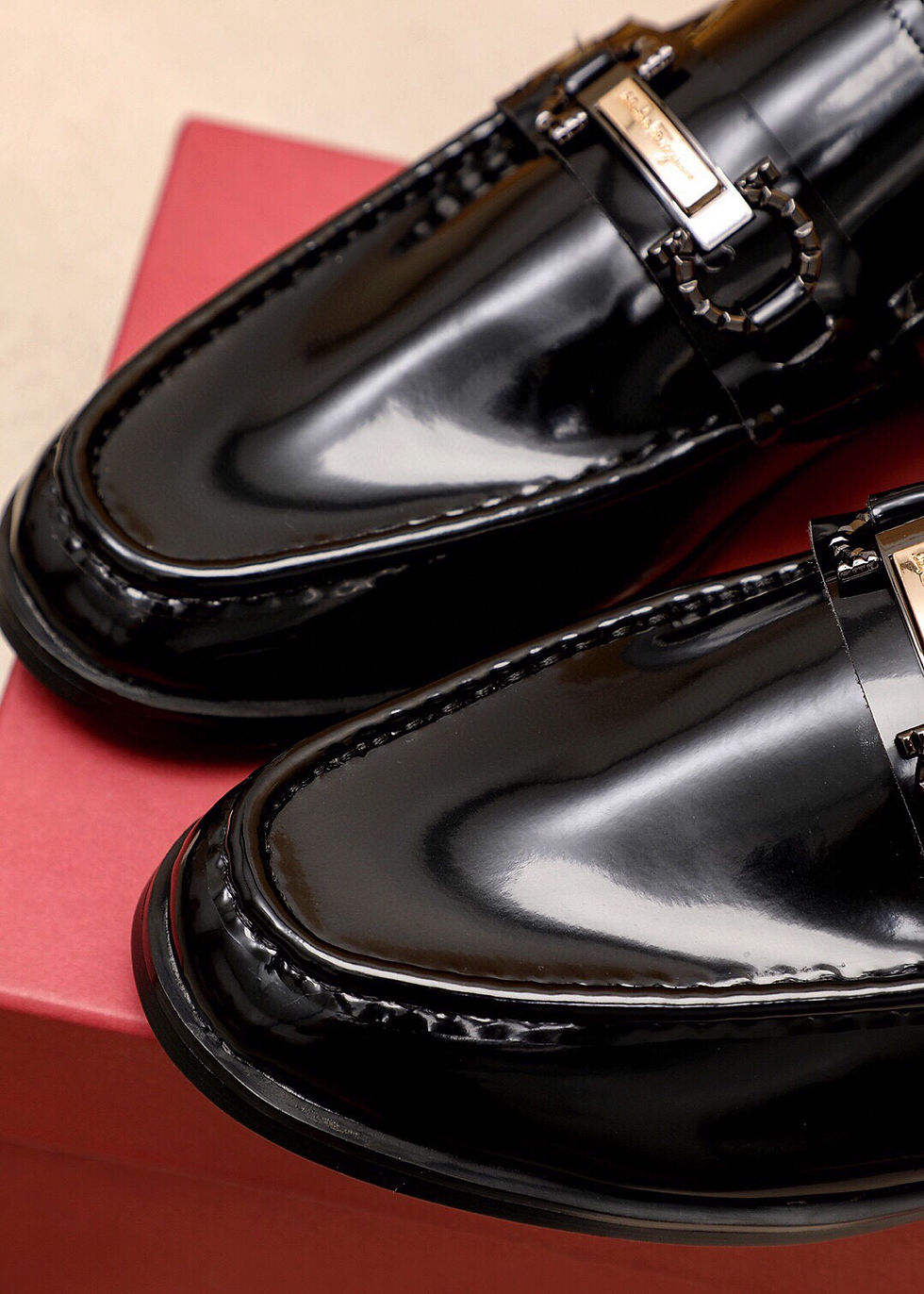 Miniature : Ferragamo Leather Shoes