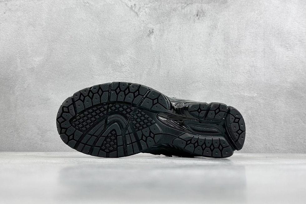 Miniature : New Balance 2002