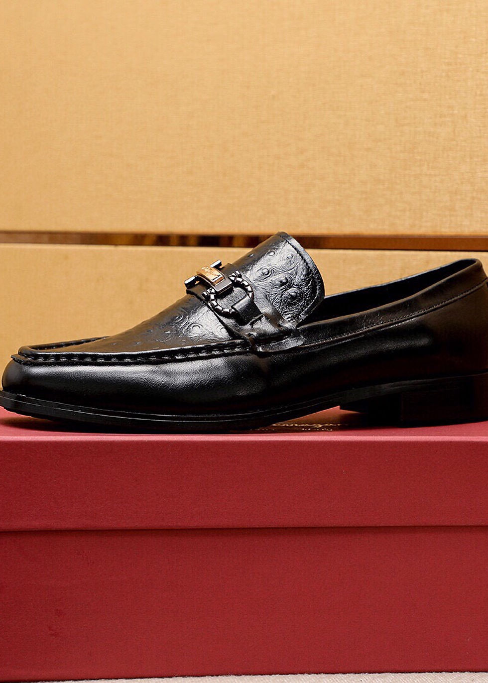 Miniatura: Ferragamo Leather Shoes