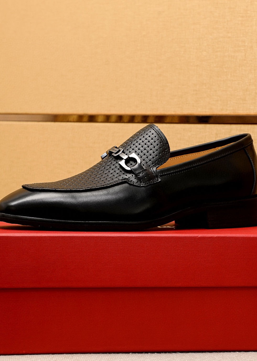 Miniature : Ferragamo Leather Shoes