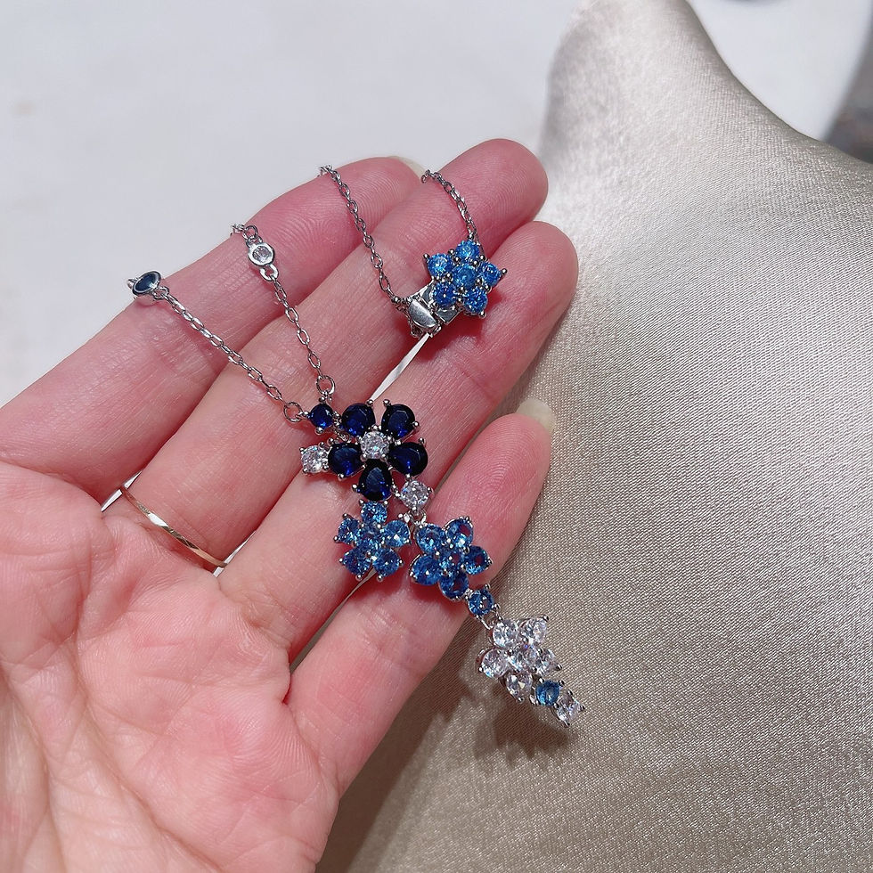 Thumbnail: Van Cleef Necklace