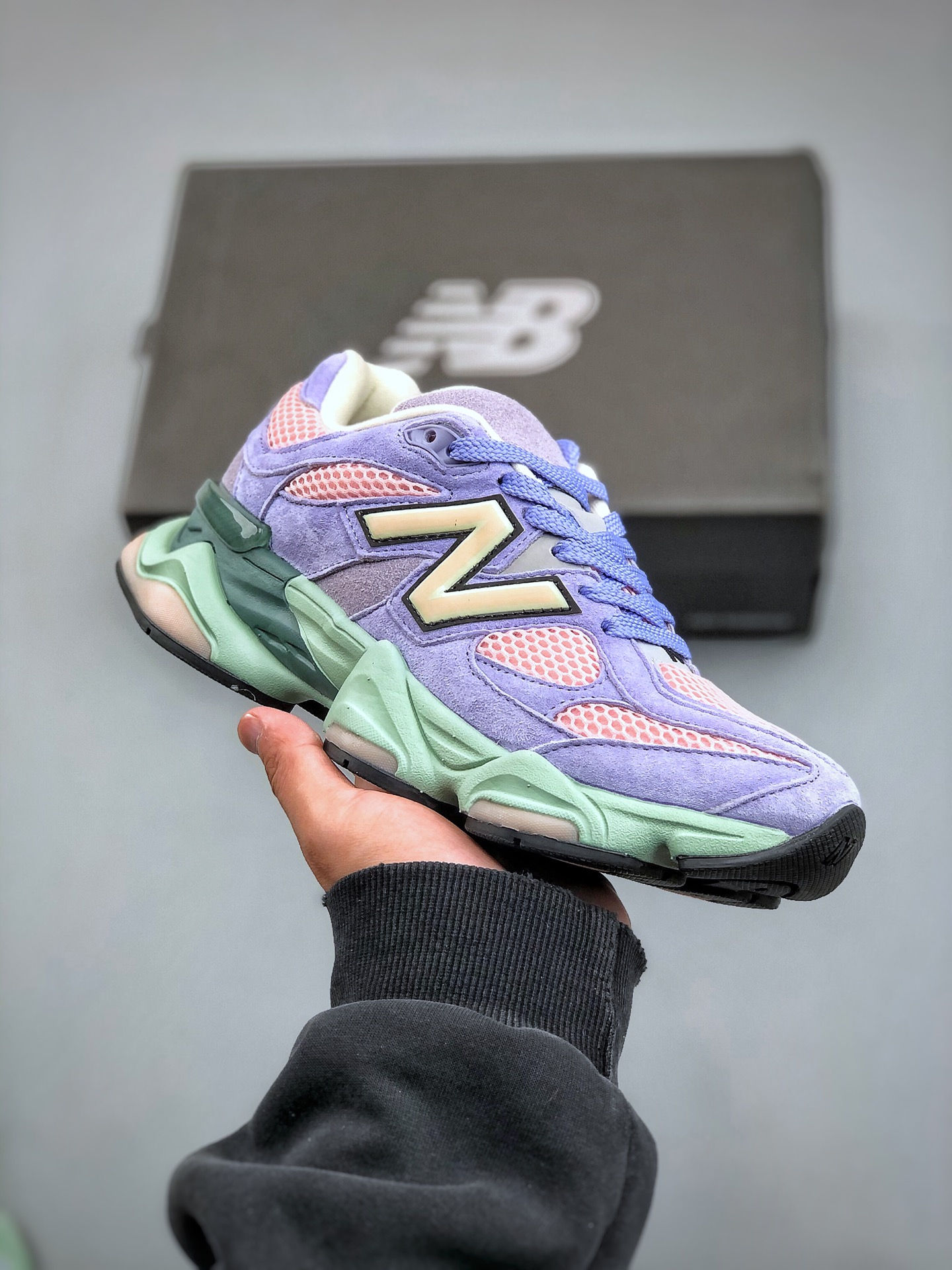 New Balance 9060
