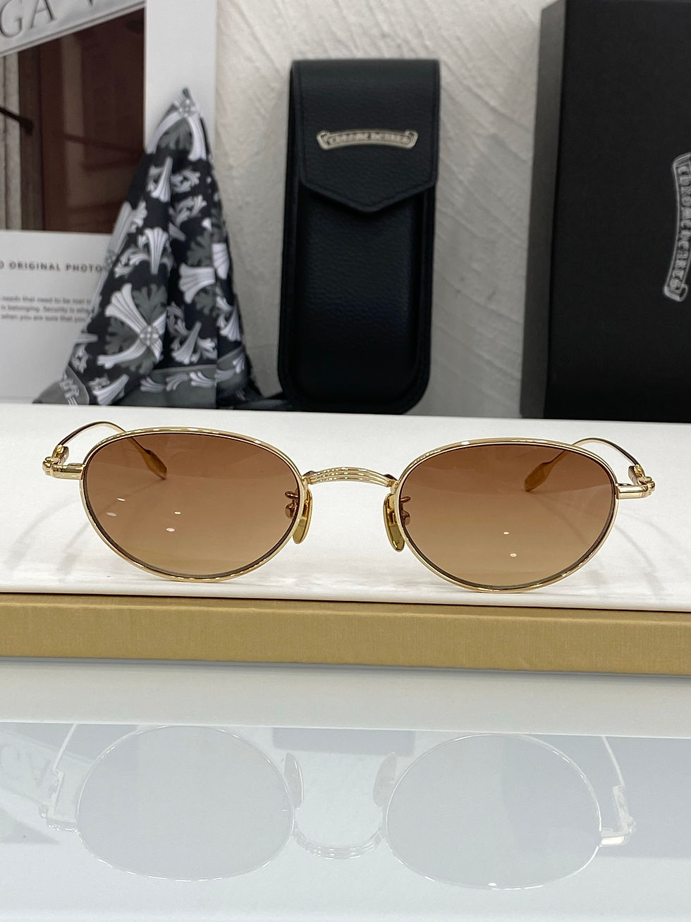 Thumbnail: Sunglasses CH8234