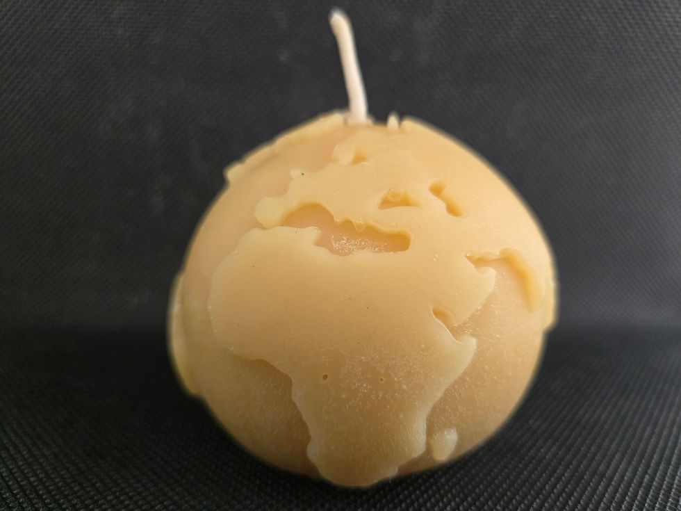 Thumbnail: Beeswax Earth Candle