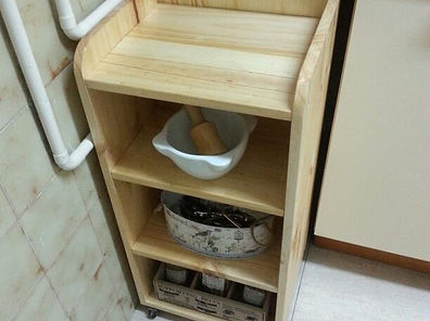 INSTALA MUEBLE DE PINO A MEDIDA