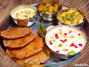 Vrat Ka Khana-Vrat Ki Thali - व्रत की थाली | Navratri Recipes - FoodzLife