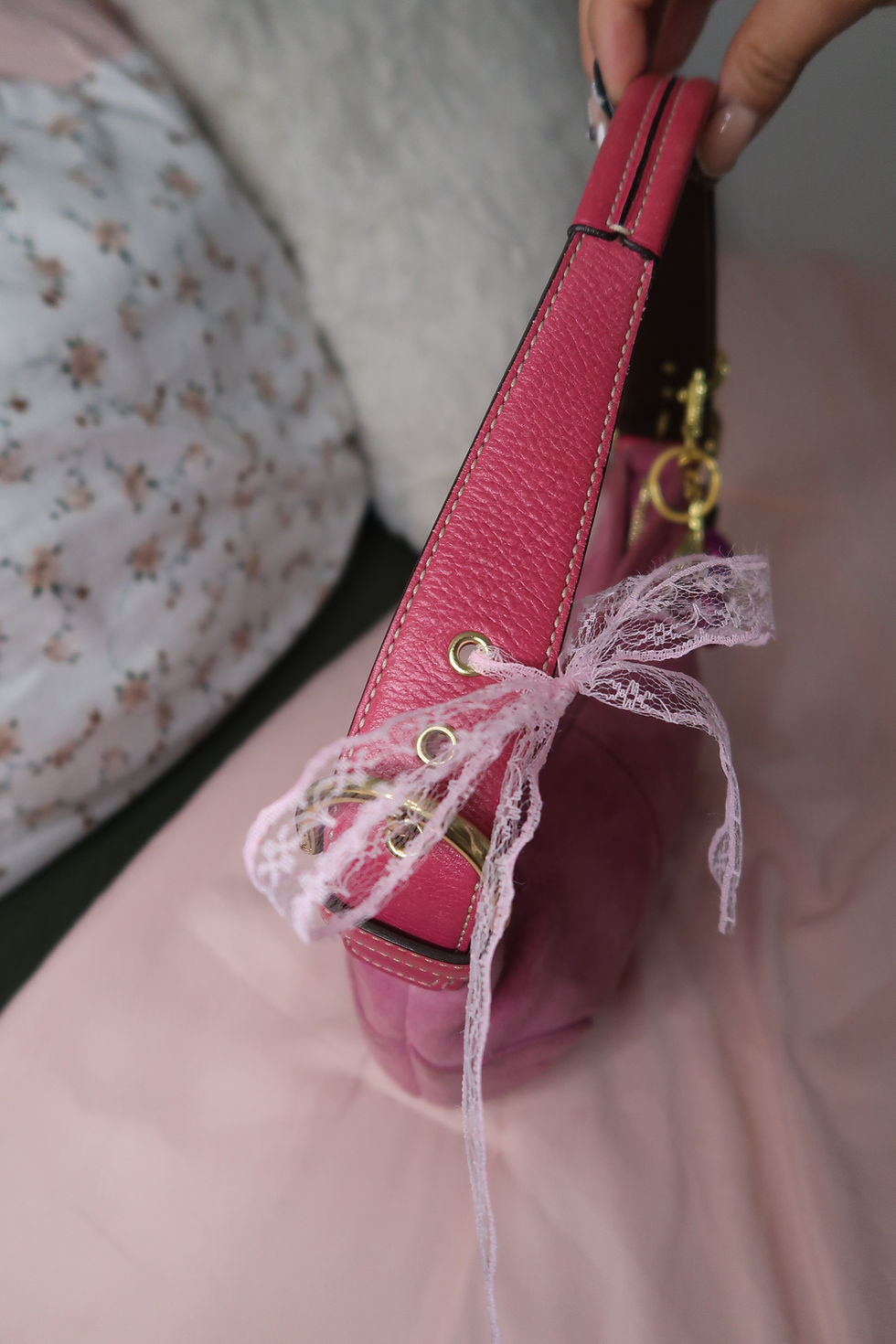 Thumbnail: Coach Soho Suede Hobo (2004)