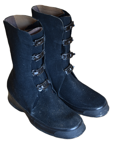 Overshoes.png