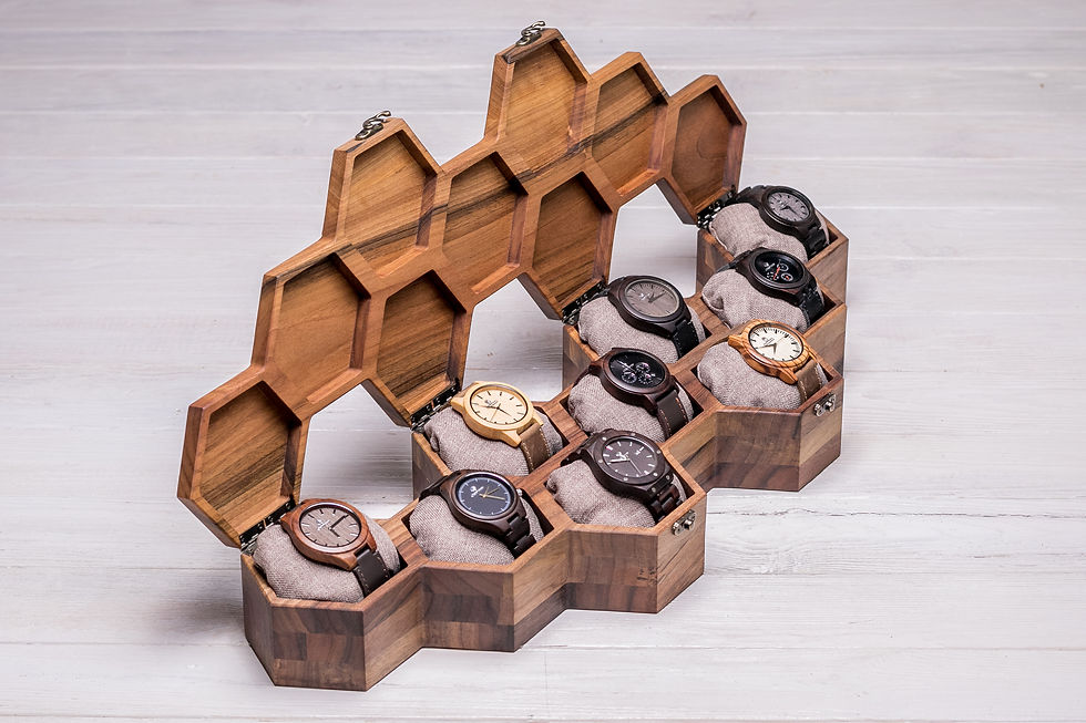 Сотова скринька для 9 годинників із дерев'яною кришкою