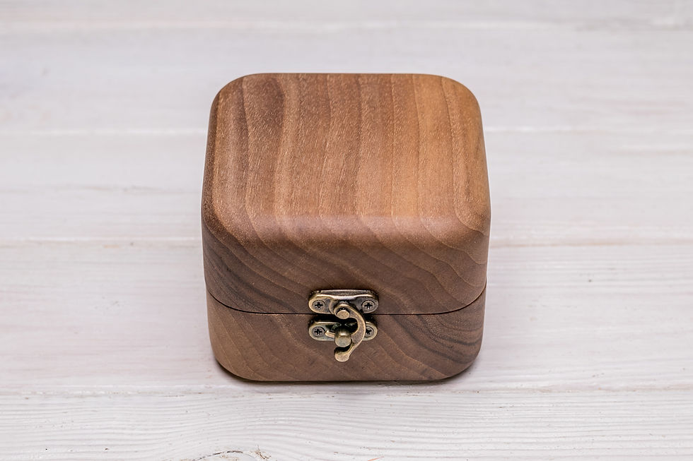 Thumbnail: Solid box with wood lid for watch