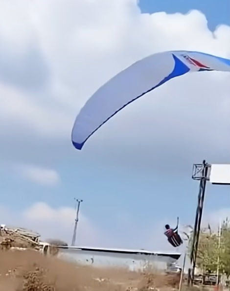 TARSUS'TA TABELAYA ÇARPAN YAMAÇ PARAŞÜTÜ SPORCUSU