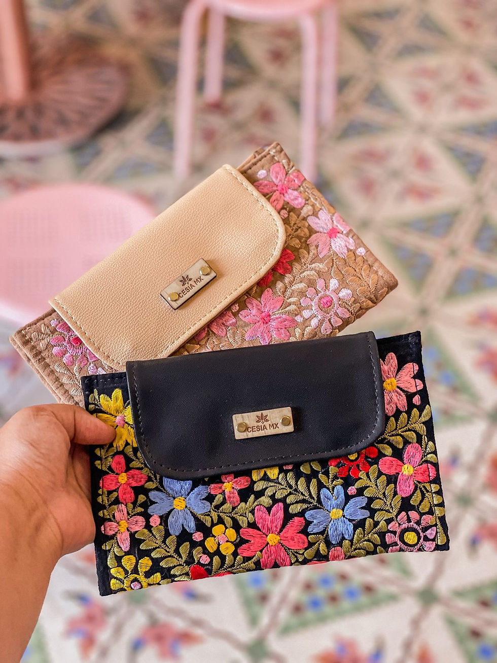 Thumbnail: Wallet Itzamara - Black Multicolor 