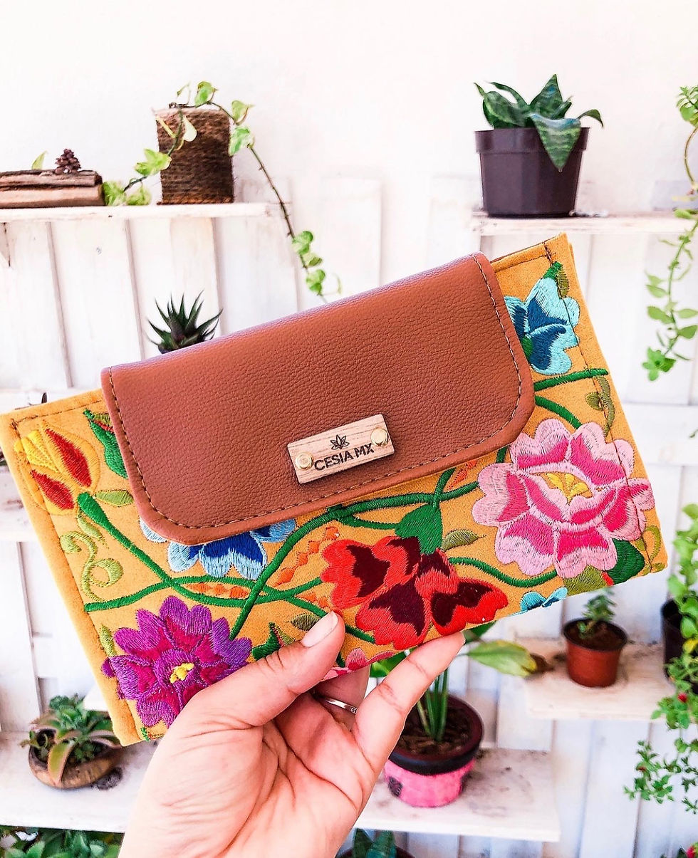 Thumbnail: Wallet Teresa 