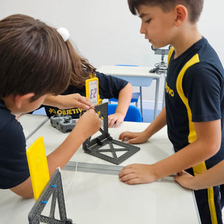 Robótica Educacional e Tecnologia - STEM