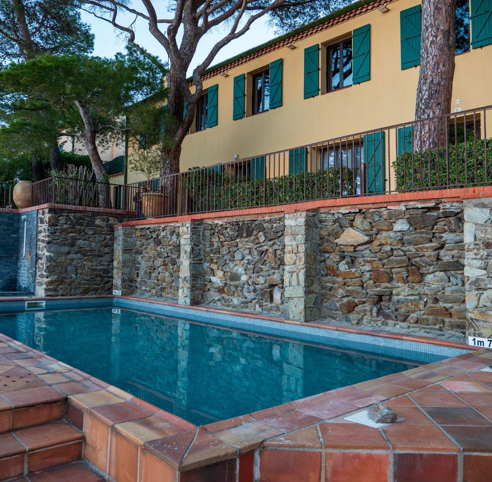 Piscine extérieure de l'Hôtel Relais des 3 Mas.